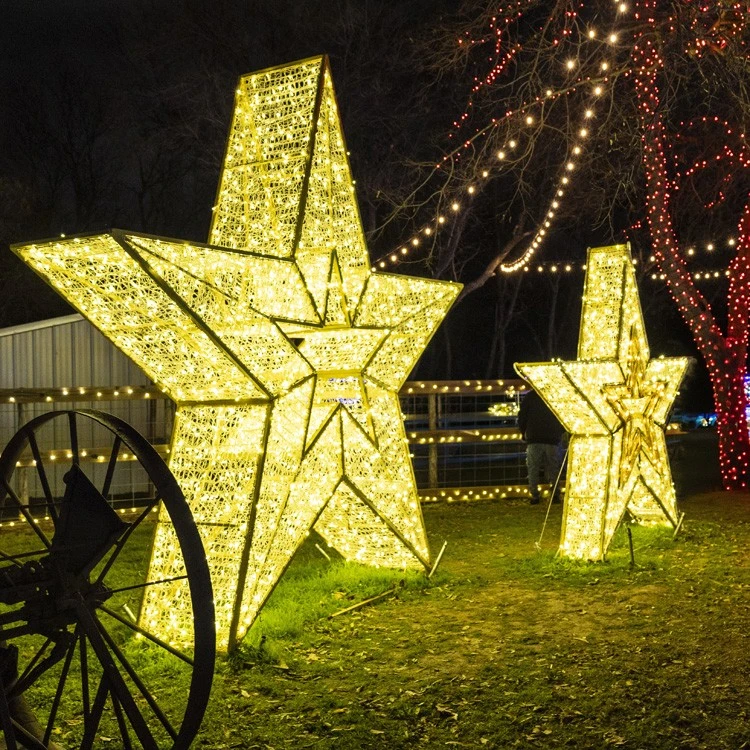 7' 3D LED Star Icon - Warm White 6 7' 3D LED Star Icon - Warm White - Image 4
