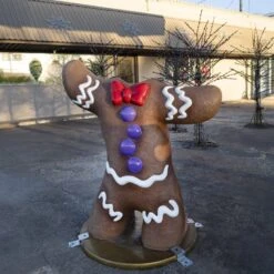 4.5' Gingerbread Photo Op -Christmas Decor Sale 3df 12030 l