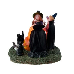 Lemax - Spooky Town - Monster Marshmallow Roast -Christmas Decor Sale Lemax Spooky Town Monster Marshmallow Roast left 38207.1706288265