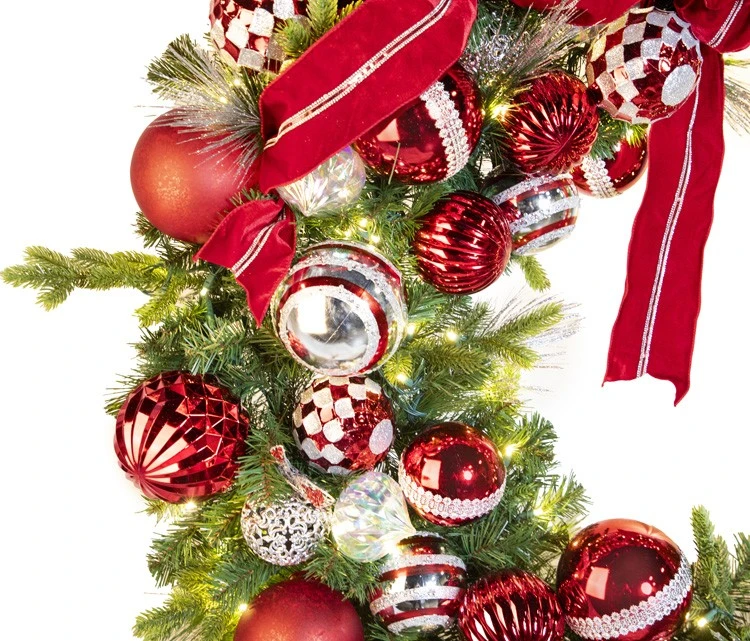 60" Pre-Decorated Wreath - Red Splendor - Warm White 5 60" Pre-Decorated Wreath - Red Splendor - Warm White - Image 3