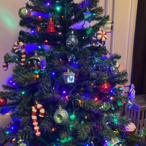 Northlight 6' Colorado Spruce 2-Tone Artificial Christmas Tree, Unlit 9 Northlight 6' Colorado Spruce 2-Tone Artificial Christmas Tree, Unlit - Image 7