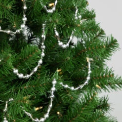 Northlight 9' Silver Shiny And Matte Beaded Christmas Garland -Christmas Decor Sale northlight ys28301 styled20on20tree 53834.1686057295