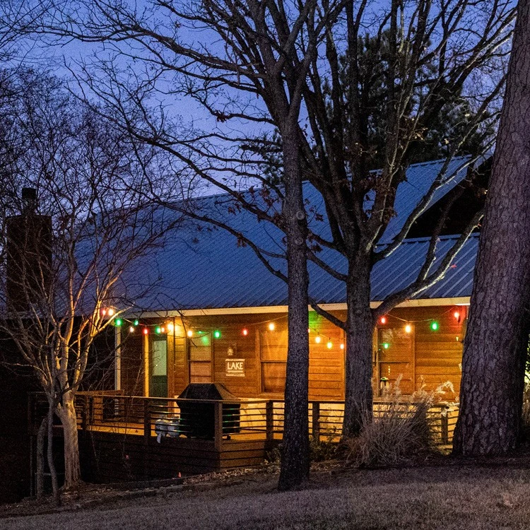 Medium Base Cord- Suspended - 330' - Black Cord - 24" Spacing 7 Medium Base Cord- Suspended - 330' - Black Cord - 24" Spacing - Image 5